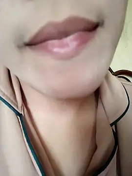 Snapshot of Anki-doll chatting on March 8, 2025, 5:59 am Anki-doll online show from March 8, 2025, 5:59 am