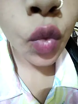 Snapshot of Anki-doll chatting on March 11, 2025, 12:39 pm Anki-doll online show from March 11, 2025, 12:39 pm