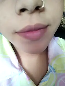 Snapshot of Anki-doll chatting on March 13, 2025, 6:05 am Anki-doll online show from March 13, 2025, 6:05 am