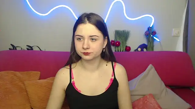 MilanaRoza online show from March 12, 2026, 5:45 am