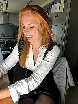 Redhairedteacher online show from September 24, 2025, 8:54 am