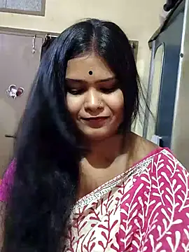 Snapshot of yoursweety09 chatting on September 9, 2025, 7:18 am yoursweety09 online show from September 9, 2025, 7:18 am