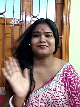 Snapshot of yoursweety09 chatting on September 24, 2025, 8:10 am yoursweety09 online show from September 24, 2025, 8:10 am