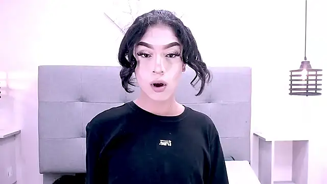 Snapshot of Eban_Dustan chatting on September 20, 2025, 5:01 am Eban Dustan online show from September 20, 2025, 5:01 am