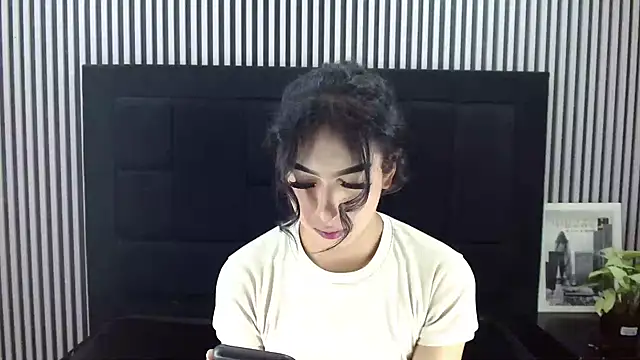 Snapshot of Eban_Dustan chatting on September 30, 2025, 4:40 am Eban Dustan online show from September 30, 2025, 4:40 am