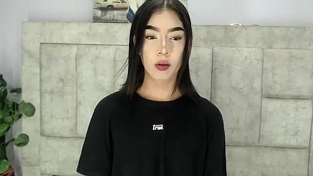 Snapshot of Eban_Dustan chatting on October 9, 2025, 8:31 pm Eban Dustan online show from October 9, 2025, 8:31 pm