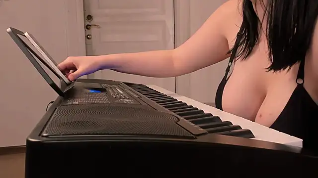 Alisia Mars online show from February 7, 2025, 9:16 am