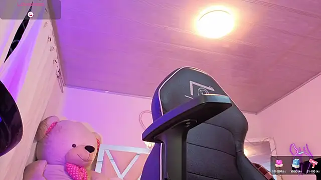 Snapshot of Laylafoxy_tay chatting on October 9, 2025, 3:40 am Laylafoxy tay online show from October 9, 2025, 3:40 am