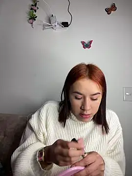 Im Valen Cute online show from February 4, 2025, 11:49 pm