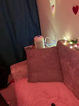 Im Valen Cute online show from March 8, 2025, 12:44 am