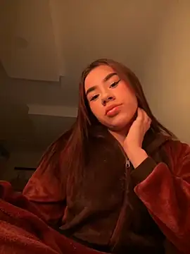 Im Valen Cute online show from September 11, 2025, 3:39 am