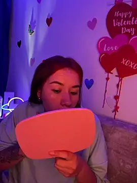 Im Valen Cute online show from February 6, 2025, 11:37 pm