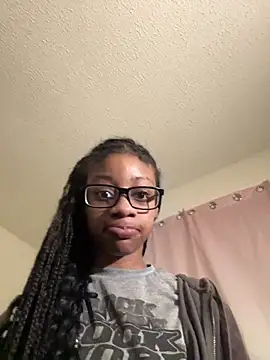 prettybrownhunybun online show from January 13, 2025, 1:56 am