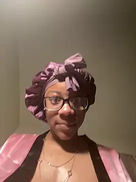 prettybrownhunybun online show from February 21, 2025, 8:18 am