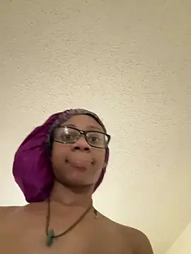 prettybrownhunybun online show from January 7, 2025, 1:59 am