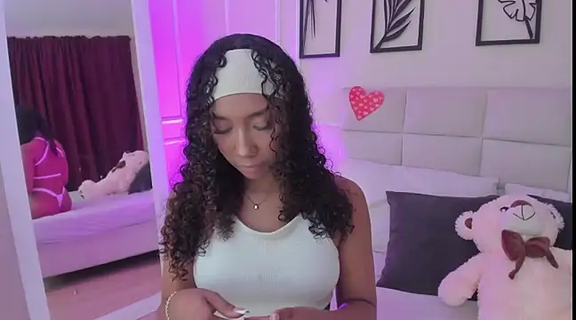 Snapshot of Amber__Sanchez chatting on February 26, 2025, 3:46 am Amber Sanchez online show from February 26, 2025, 3:46 am