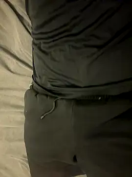 Snapshot of Dan8736 chatting on October 5, 2025, 7:43 am Dan8736 online show from October 5, 2025, 7:43 am