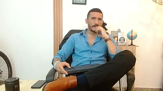 Reiko 85  online show from October 1, 2025, 2:32 pm