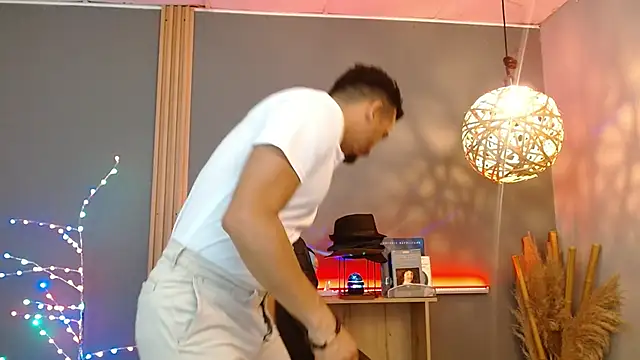 Reiko 85  online show from February 5, 2026, 2:35 pm