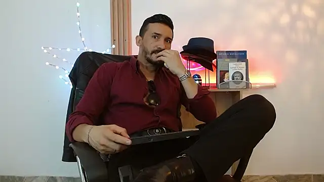 Reiko 85  online show from January 13, 2026, 2:32 pm