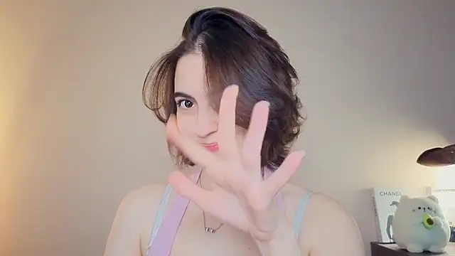 DracosMoon online show from April 10, 2026, 7:26 am