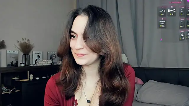 Snapshot of DracosMoon chatting on October 14, 2025, 7:09 am DracosMoon online show from October 14, 2025, 7:09 am