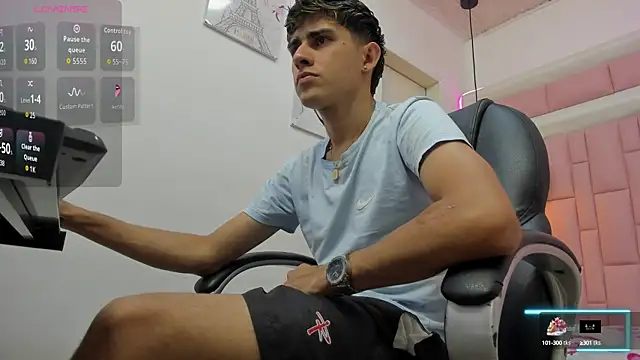 Dyla n18 online show from October 12, 2025, 11:50 pm