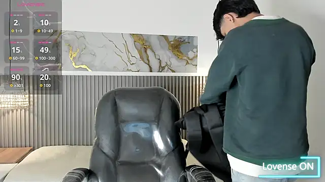 Dyla n18 online show from April 10, 2026, 8:49 pm