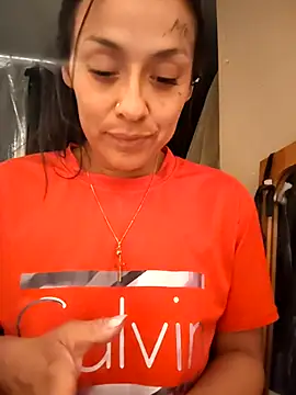 lovlypussy55 online show from September 30, 2025, 10:21 am