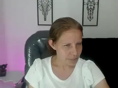 Snapshot of Milf_karlye chatting on February 18, 2025, 5:53 am Milf karlye online show from February 18, 2025, 5:53 am