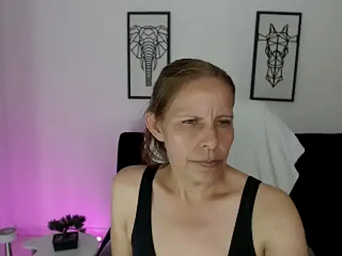 Snapshot of Milf_karlye chatting on February 13, 2025, 4:54 am Milf karlye online show from February 13, 2025, 4:54 am