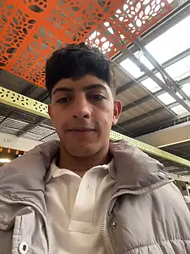 Snapshot of teobowny_ chatting on April 27, 2026, 6:17 pm teobowny online show from April 27, 2026, 6:17 pm