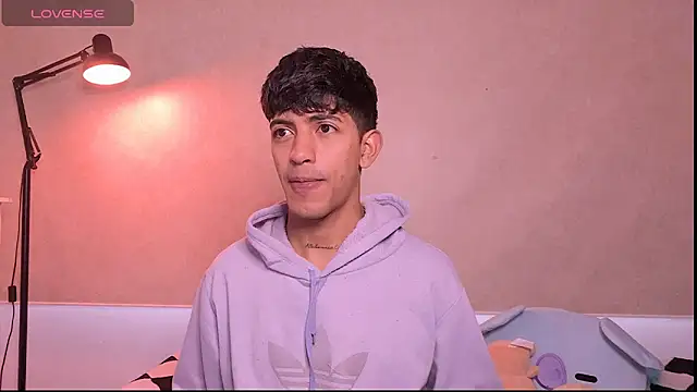 teobowny  online show from February 9, 2026, 12:47 pm