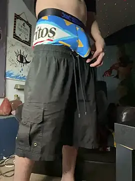 Snapshot of bootymunch333r chatting on January 1, 2025, 11:27 am bootymunch333r online show from January 1, 2025, 11:27 am