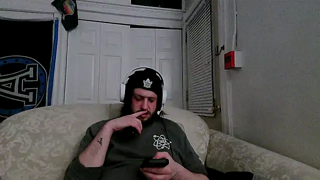 Snapshot of Marksoyer chatting on February 22, 2025, 6:06 am Marksoyer online show from February 22, 2025, 6:06 am