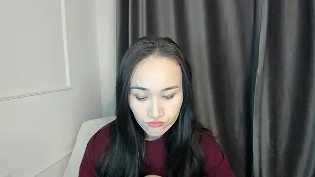 aenie online show from October 15, 2025, 12:13 pm