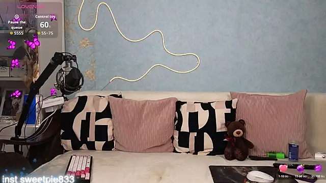 Anal Girl  online show from December 16, 2025, 4:11 pm