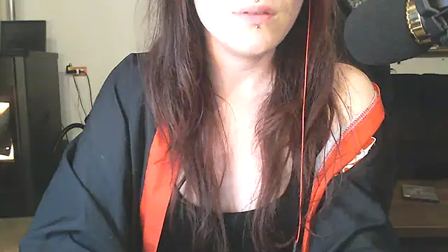 Snapshot of complicata_mente chatting on February 27, 2025, 10:20 pm complicata mente online show from February 27, 2025, 10:20 pm