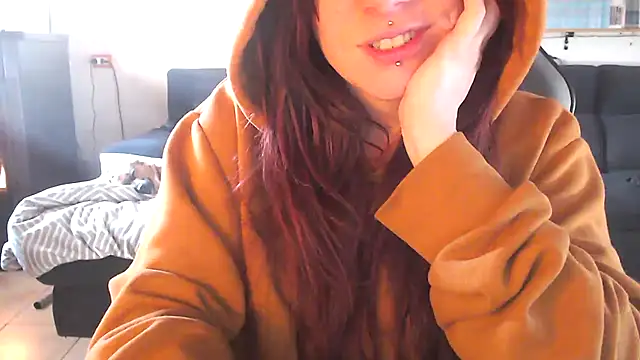 Snapshot of complicata_mente chatting on February 20, 2025, 3:19 pm complicata mente online show from February 20, 2025, 3:19 pm