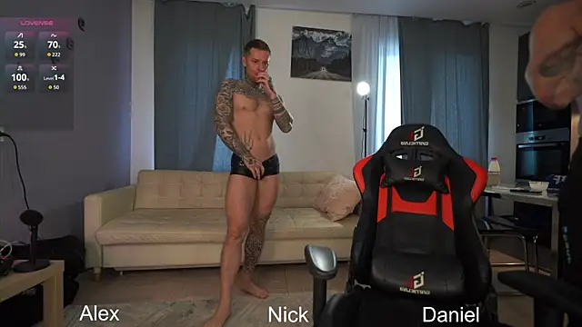 Snapshot of Alex_xxx chatting on September 27, 2025, 12:44 pm Alex xxx online show from September 27, 2025, 12:44 pm