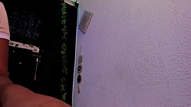 DeisyHarper online show from April 7, 2026, 3:03 pm