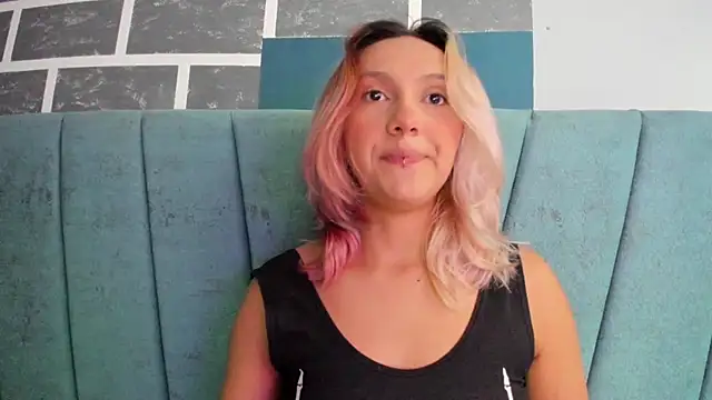 Alterego1   online show from October 5, 2025, 11:56 am