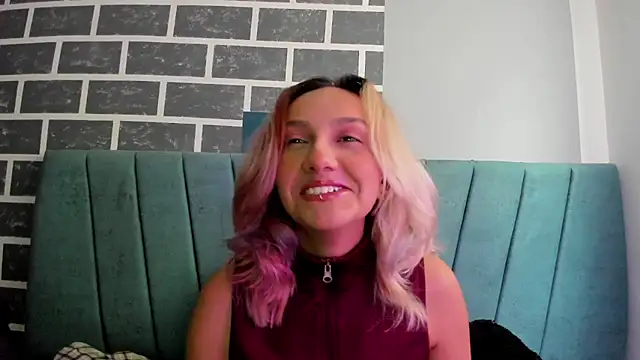 Alterego1   online show from October 9, 2025, 11:44 am