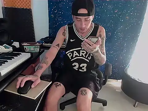 patrik tattoo  online show from February 1, 2025, 8:26 pm