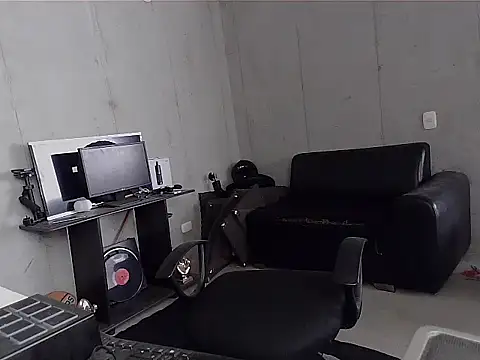 Snapshot of patrik_tattoo_ chatting on February 8, 2026, 5:10 pm patrik tattoo online show from February 8, 2026, 5:10 pm