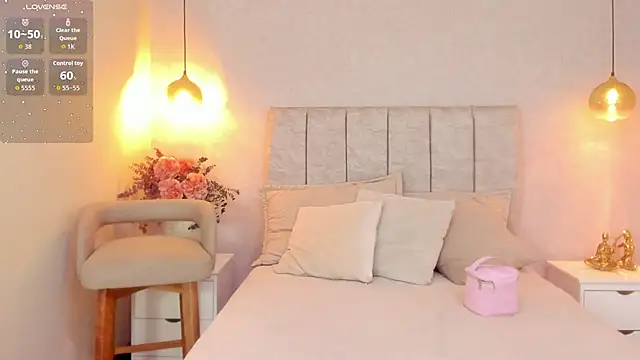 tutu milf online show from December 20, 2025, 7:17 pm