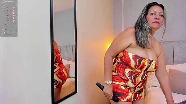 tutu milf online show from March 7, 2025, 10:10 pm