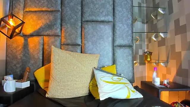 Snapshot of Corina_Taylor_ chatting on October 8, 2025, 11:34 am Corina Taylor online show from October 8, 2025, 11:34 am