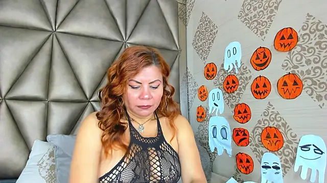 Snapshot of Corina_Taylor_ chatting on October 24, 2025, 11:53 am Corina Taylor online show from October 24, 2025, 11:53 am