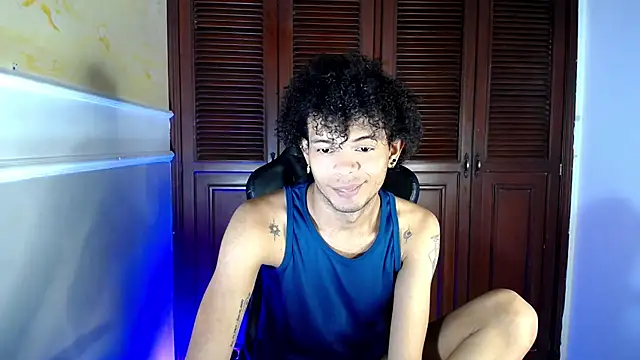 rose Skinny  online show from October 3, 2025, 6:42 pm